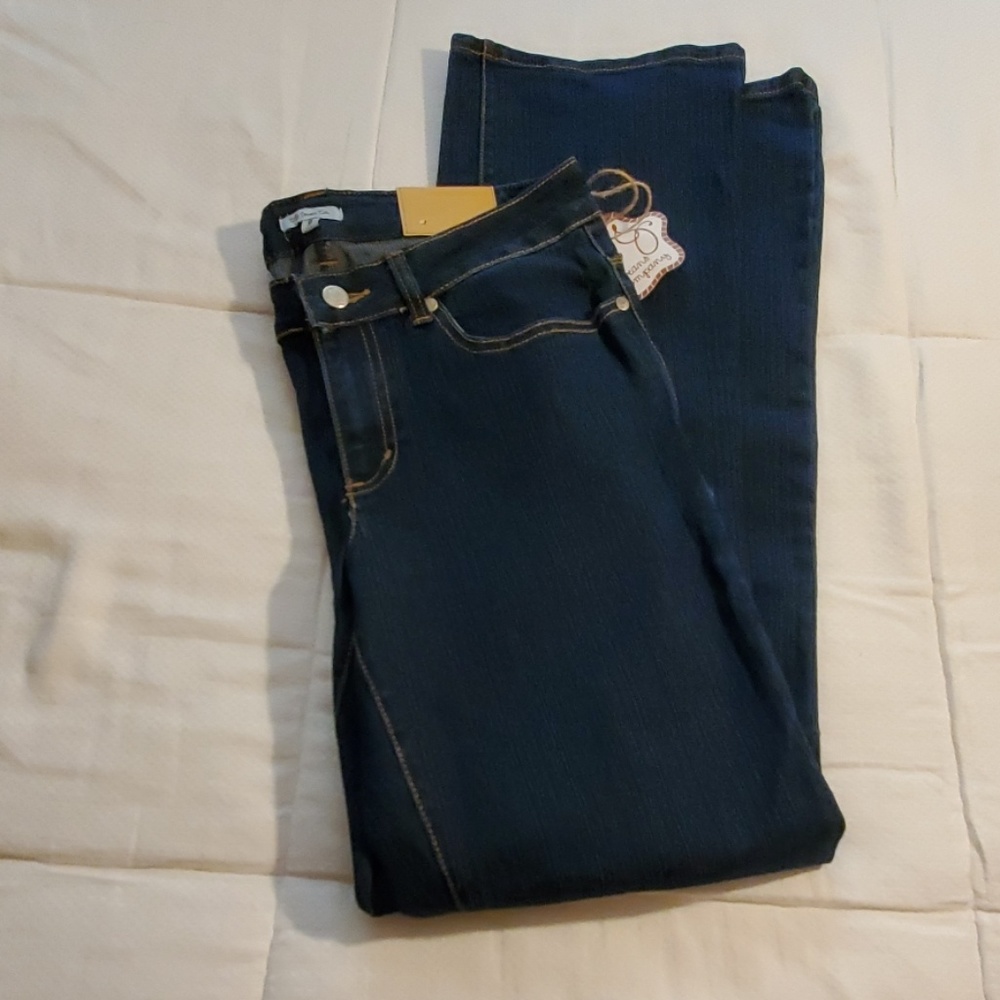 CJ  riding Jean's size 8 NWT